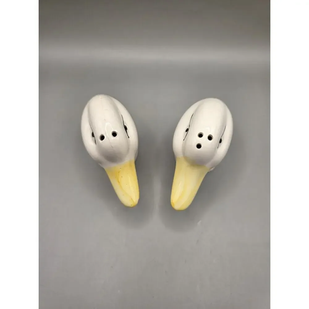 Vintage White Ceramic Duck Goose Head S&P Shakers **dmg**